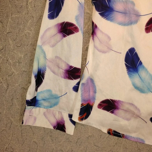Women's White w/Blue/Purple Feathers Button Up Bow Tie Blouse Long Sleeve Medium - Picture 3 of 11